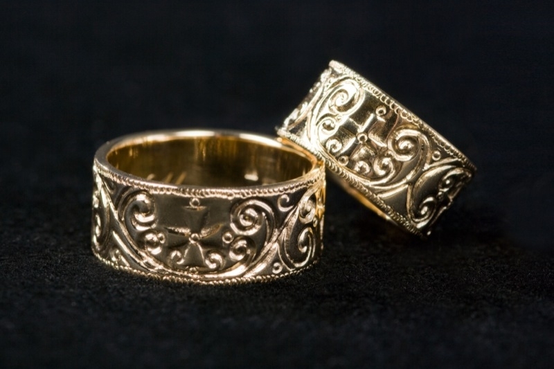 36 Abielusõrmused - kuld, käsigraveering